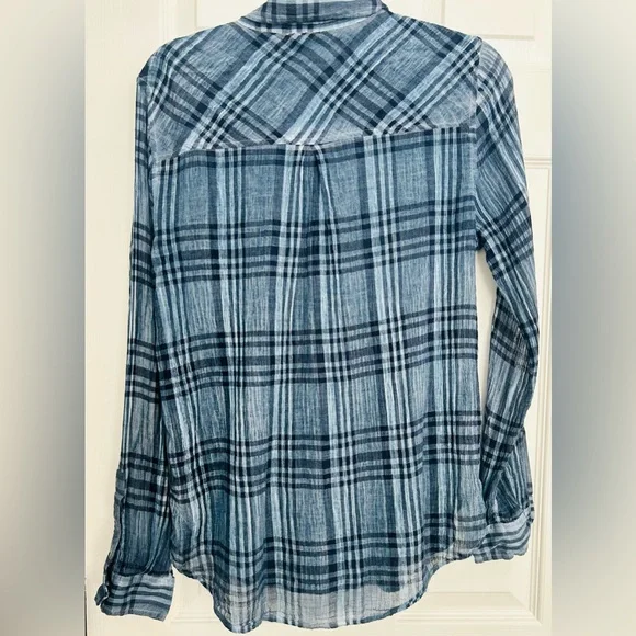 Lucky Brand Navy and White Plaid Button Down Shirt Size large - Picture 3 of 4